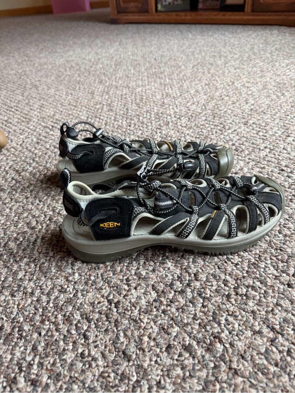 Keen Black and Gray Women's Closed-Toe Waterproof Shoes - Picture 2 of 4